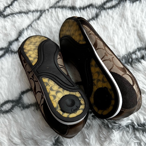 Coach Hilary Brown Fashion Sneakers (size 7.5) - Picture 6 of 7